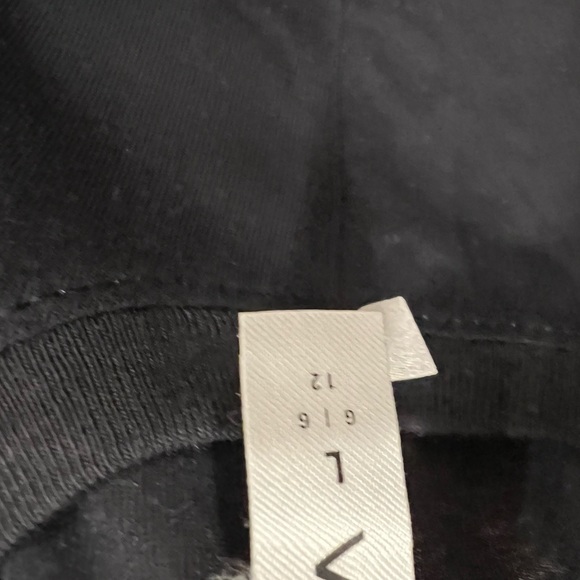 NWT RVCA long sleeve - Picture 2 of 2